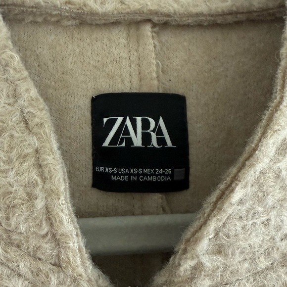 Women’s ZARA Zip-Up Tan Sherpa Jacket - Picture 4 of 4